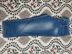 Women Stylish Capri Jeans-30