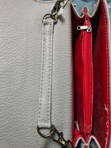 Item-KBG49/BRAND NEW/2 IN ONE/STURDY/Grey Colour Beautiful Handbag with Sling &amp; Handle.