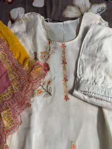 Elegant Embroidered Kurta Set with Dupatta