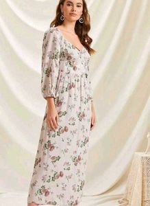🌷 URBANIC Floral Midi Dress🌷