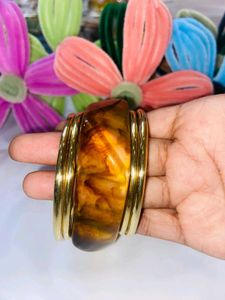 Unique Amber &amp; Gold Bangle Set