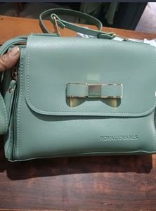 Brand NEW** PREMIUM SLINGBAG