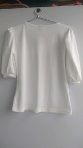 ballon sleeved chic top