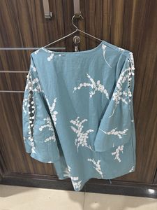Light Blue Floral Print Kurta bust 44-46