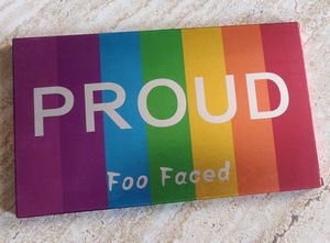 PROUD : Foo Faced eyeshadow Palette 😍✨