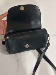 Chic Black Crossbody Bag