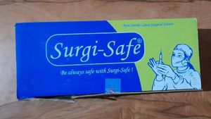 Surgi - Safe Non - Sterile Latex Surgical Gloves