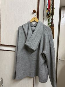 grey comfy hoodie