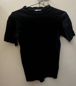 Summer Sale 🔥Preloved H&M Black Crop To