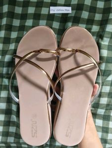 SALE❗block szn Stylish Rose Gold Thong Sandals
