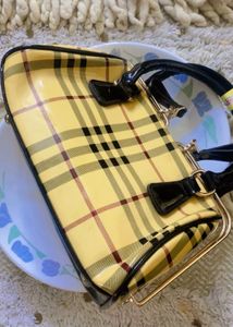 Yellow Handbag | Stylish 👜