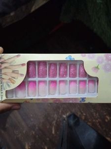 press on nails, pink.sequins
