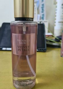 Victoria's Secret Velvet Petals Body Mist