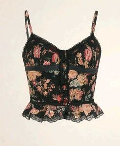 Corset Top 🏵️