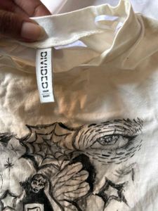 Y2k handpainted graphics on hm tee