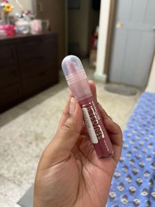 Maybelline Lifter Gloss- Strawberry Shake