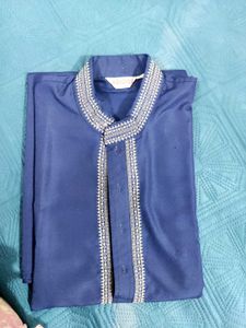 Men's Blue Embroidered Kurta
