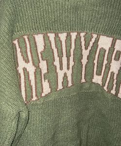 ‘New York’ Knitted Sweater