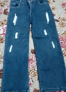 Distressed Wide Leg Jeans