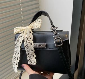 savanaa Cute little black bag Lace Bow