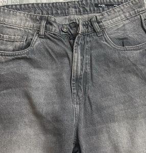 Stylish Grey Wash Wide Leg Jeans