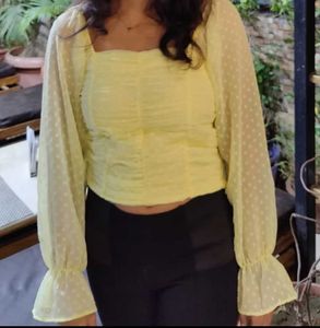 chic butter Yellow bell Sleeve Top