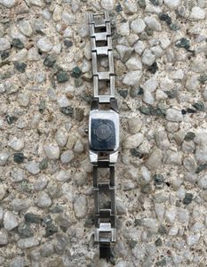 Elegant Omax Quartz Watch