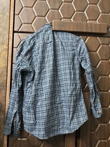 Men's Classic Plaid Button-Down Shirt