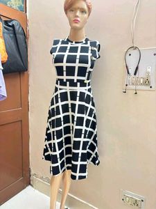 Chic Black &amp; White Checkered Dress