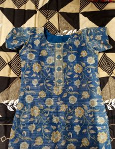 Elegant Blue Floral Kurti – Size L 💙