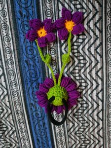 Crocheted Flower Hair Tie