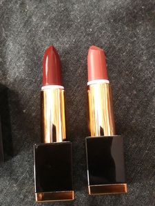 Myglamm Manish malhotra Luxury Makeup Lipstick Duo