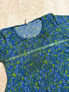 🎉🥳blue printed top....