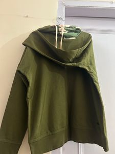 Highneck Sweatshirt
