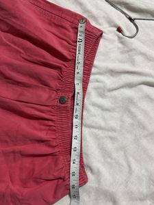 Sort jeans