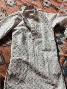 Boys Peach Kurta (each1)450) 2picexset