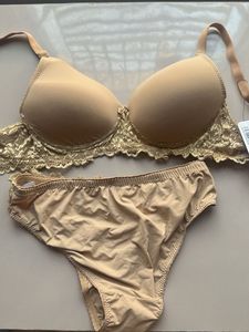 Lace Trimmed Bra &amp; Panty Set 💖