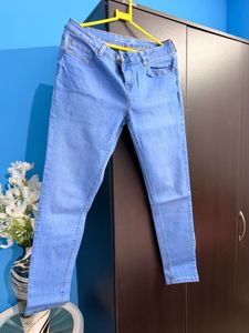 Light Wash Denim Jeans