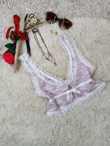 Chic Cropped Lace Trim Knit Top