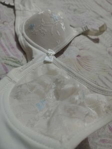 White net Lace Floral Bra 34B