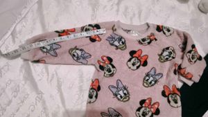 Very Cute N Beautiful Woolen Disney Top With Leggi