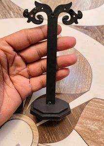 Earring stand for product photoshoot