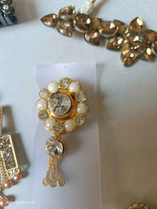 Combo Set Earring Saree Brooch And Necklace