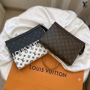 LOUIS VUITTON**MENS POUCH**12A QUALITY* WD BOX