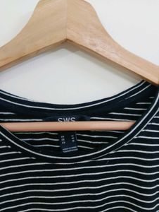 Striped Cropped T-Shirt