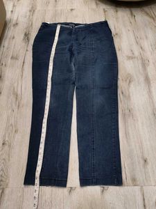 Ma5817 Dark Wash Denim jeans waist 34-36 inches