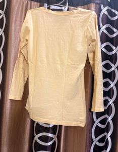 2 Graphic T-Shirts - Yellow &amp; Lavender