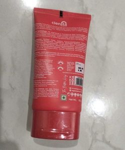 Clensta Daily Glow Sunscreen SPF 50