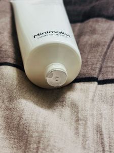 Minimalist Anti-Dandruff Shampoo