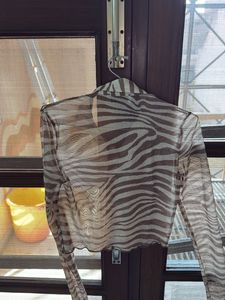 BERSHKA TRANSPARENT CROP TOP